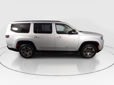 2024 Jeep Wagoneer - Photo 8