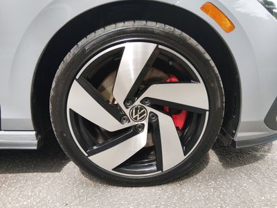 2024 Volkswagen Golf GTI - Photo 10