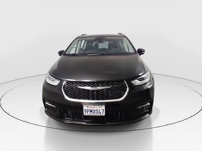 2022 Chrysler Pacifica - Photo 2