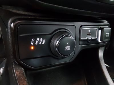 2023 Jeep Renegade - Photo 18