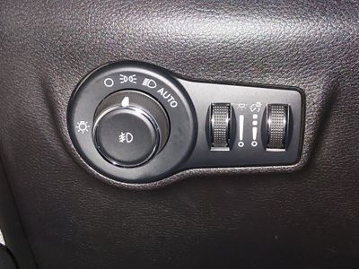 2024 Jeep Compass - Photo 13