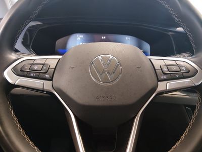 2024 Volkswagen Taos - Photo 12