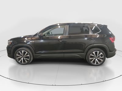 2024 Volkswagen Taos - Photo 4