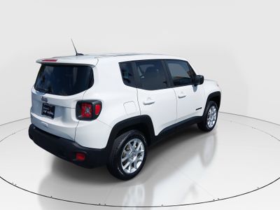 2023 Jeep Renegade - Photo 7