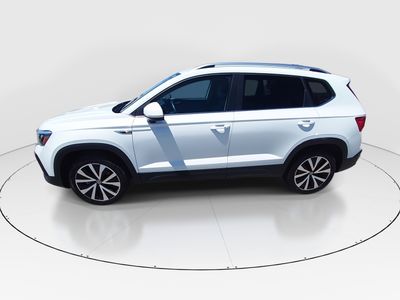 2024 Volkswagen Taos - Photo 4