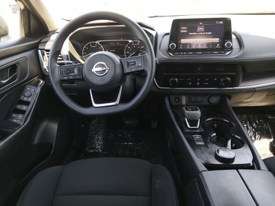2024 Nissan Rogue - Photo 12