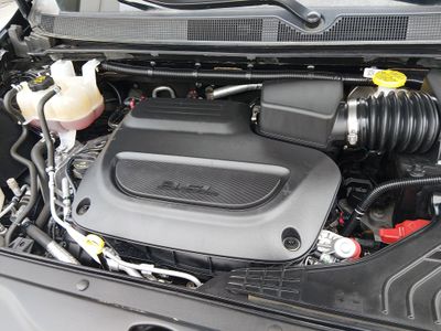 2023 Chrysler Voyager - Photo 9
