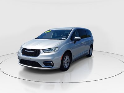 2023 Chrysler Pacifica — rear three-quarter view