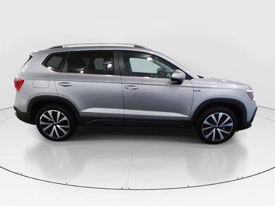 2024 Volkswagen Taos - Photo 8