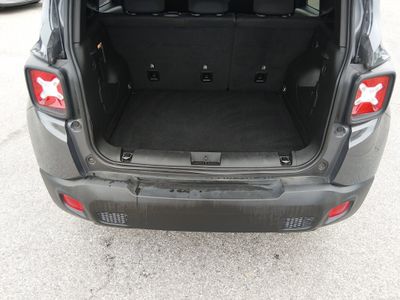 2023 Jeep Renegade - Photo 11