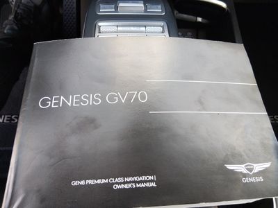 2025 Genesis GV70 — photo 19 view