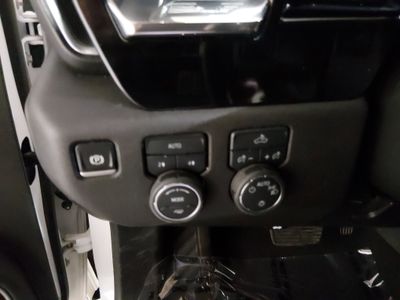 2025 Chevrolet Silverado 1500 - Photo 13