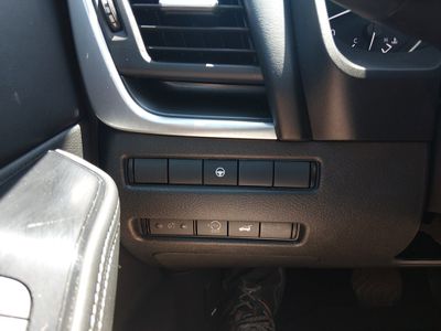 2025 Nissan Rogue - Photo 13