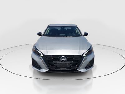 2024 Nissan Altima - Photo 2