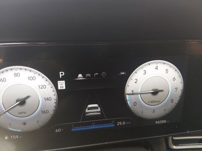 2025 Hyundai Elantra - Photo 14