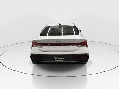 2024 Hyundai Elantra - Photo 6