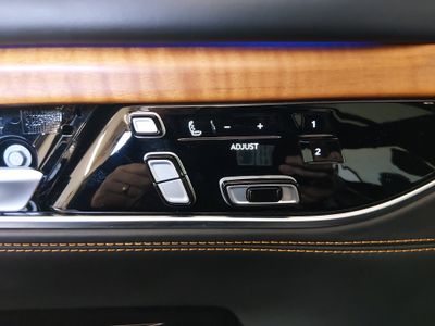 2024 Jeep Grand Wagoneer L - Photo 23