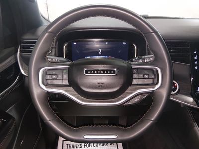 2024 Jeep Wagoneer - Photo 12