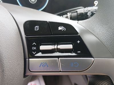 2024 Hyundai Elantra - Photo 19
