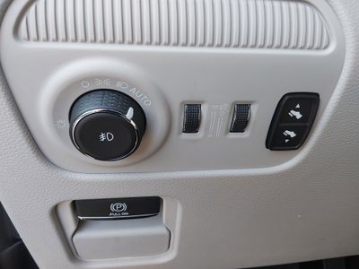 2024 Jeep Wagoneer - Photo 13