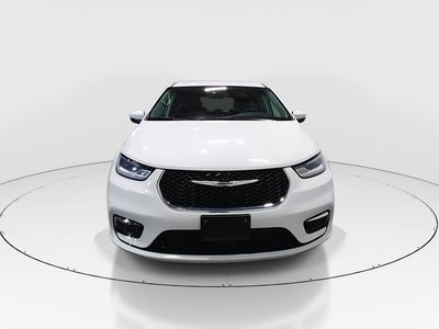 2023 Chrysler Pacifica — side profile view