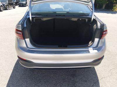 2024 Volkswagen Jetta - Photo 11