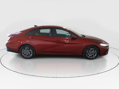 2024 Hyundai Elantra - Photo 8