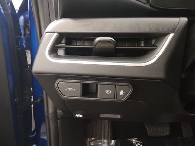 2025 Kia K4 - Photo 13