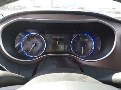 2023 Chrysler Voyager - Photo 14