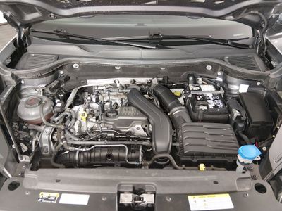 2024 Volkswagen Taos - Photo 9