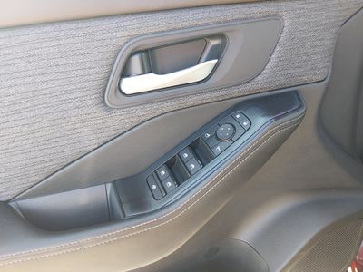 2023 Nissan Rogue - Photo 23