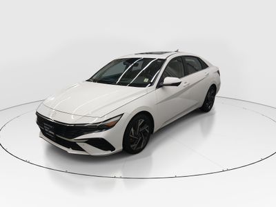 2024 Hyundai Elantra - Photo 3