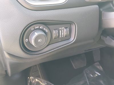 2023 Jeep Renegade - Photo 13