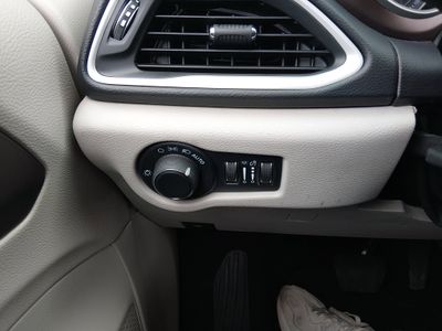2023 Chrysler Voyager - Photo 13