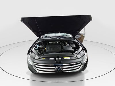 2024 Volkswagen Tiguan - Photo 2