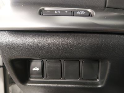 2023 Nissan Maxima - Photo 13
