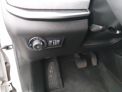2024 Jeep Compass - Photo 13