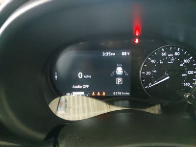 2024 Nissan Kicks — photo 14 view