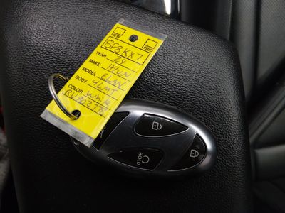 2024 Hyundai Elantra - Photo 15
