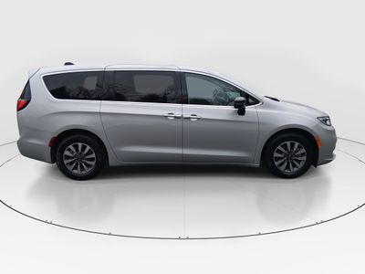 2024 Chrysler Pacifica - Photo 8