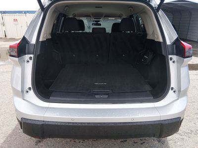 2025 Nissan Rogue - Photo 11