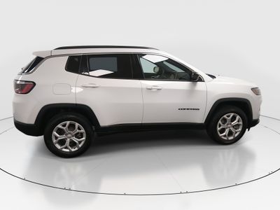 2024 Jeep Compass - Photo 8