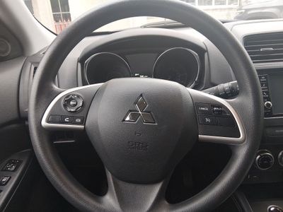 2025 Mitsubishi Outlander Sport - Photo 16