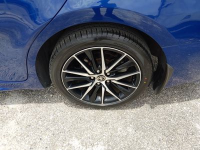 2023 Toyota Camry — photo 10 view