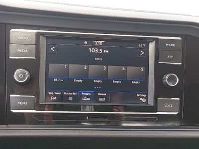 2024 Volkswagen Jetta - Photo 14