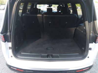 2024 Jeep Wagoneer - Photo 11