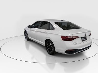 2024 Volkswagen Jetta - Photo 5