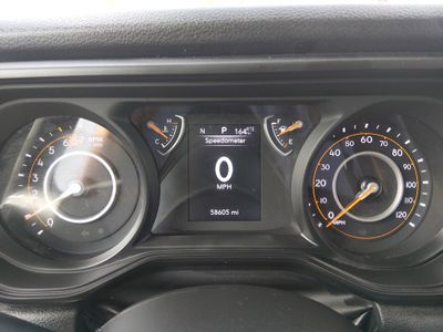 2024 Jeep Wrangler - Photo 14