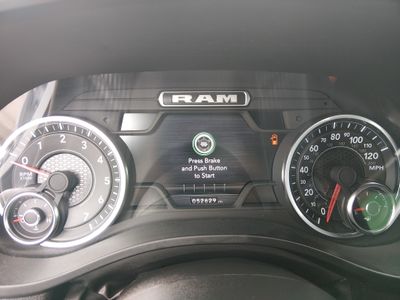 2024 Ram 1500 — photo 14 view