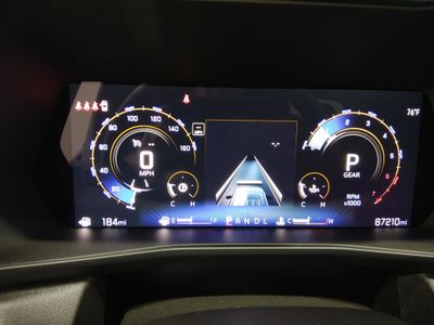 2024 Chevrolet Colorado — photo 14 view